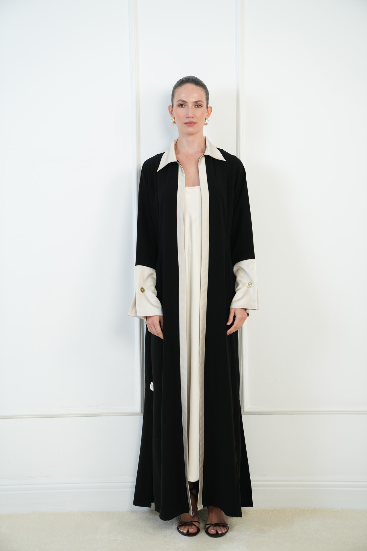 Valence abaya by WAAD